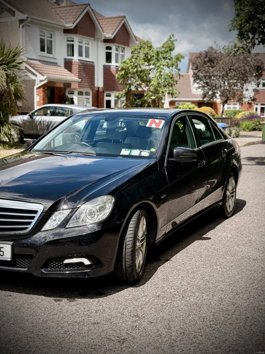 Mercedes e200, 2010, 182k km - Image 3