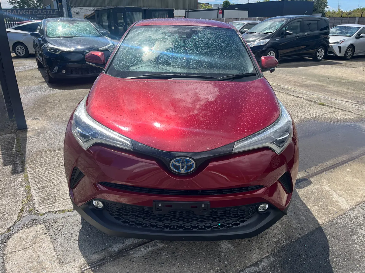TOYOTA C-HR 2018, 1.8 HYBRID AUTO LOW KM HIGH SPEC - Image 2