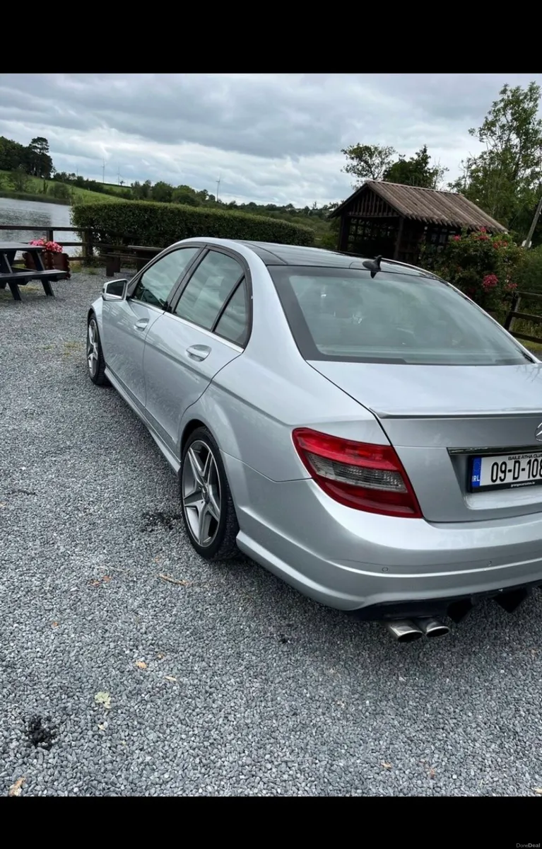 Mercedes c250 - Image 2
