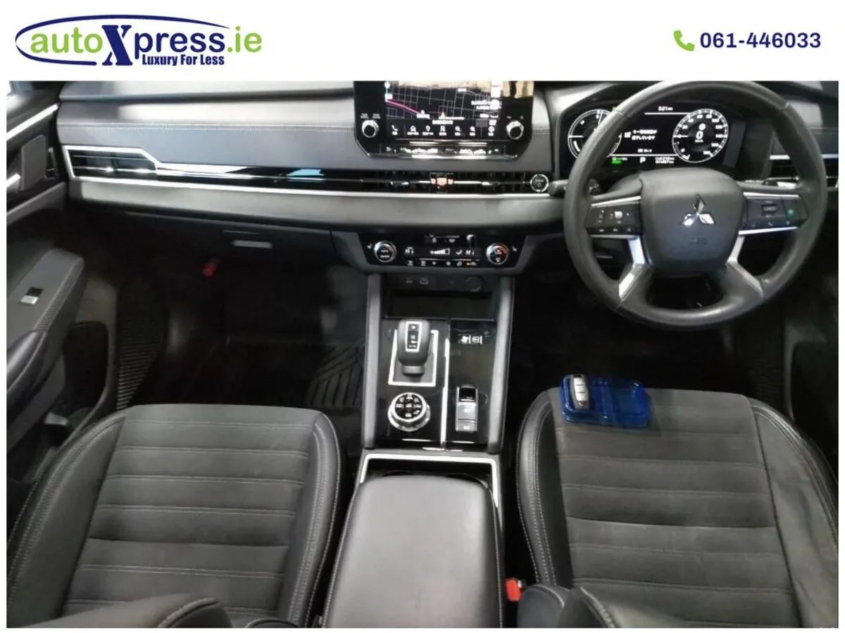 Mitsubishi Outlander PHEV 4WD BLACK EDITION, Low m - Image 2