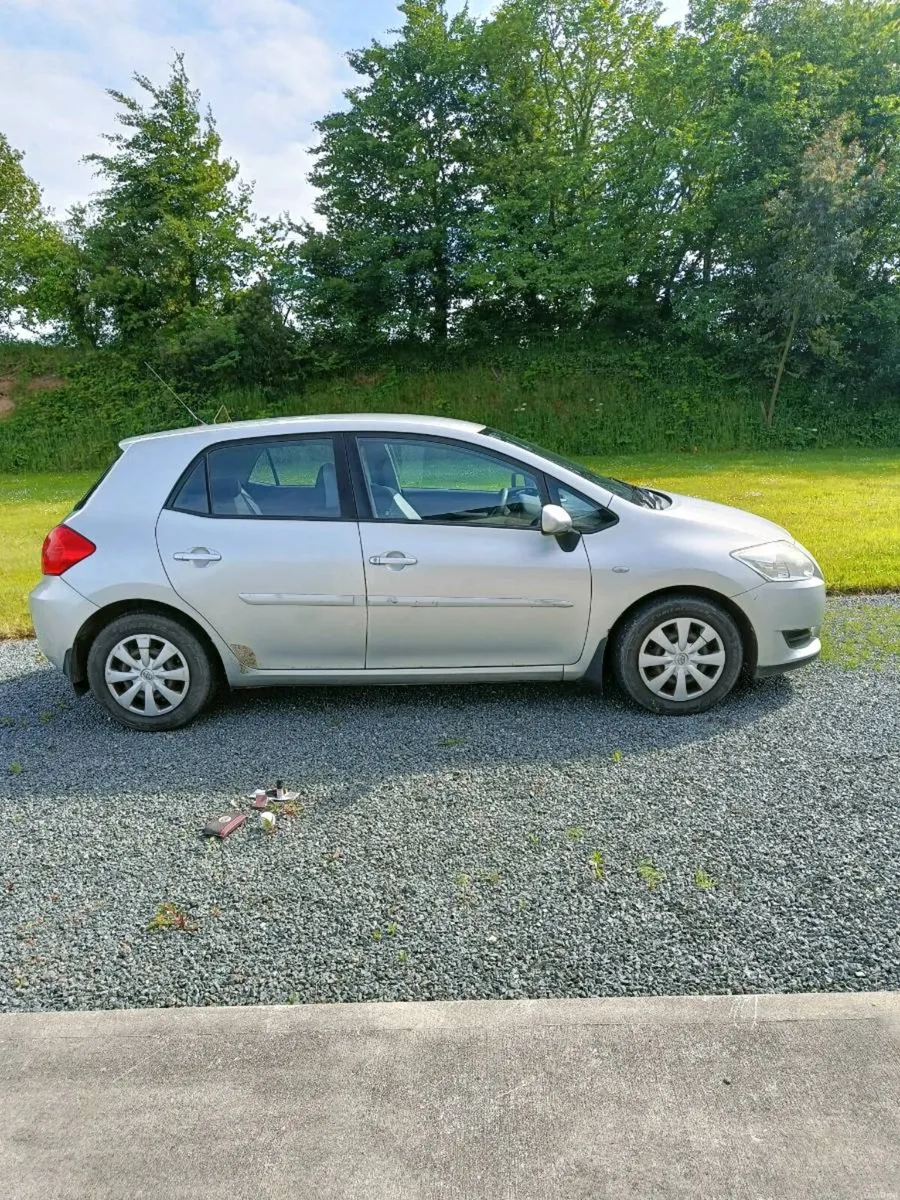 2008 Toyota Auris - Image 1
