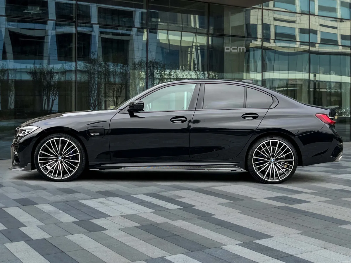 BMW 330e G20 M Sport iPerformance - Image 4