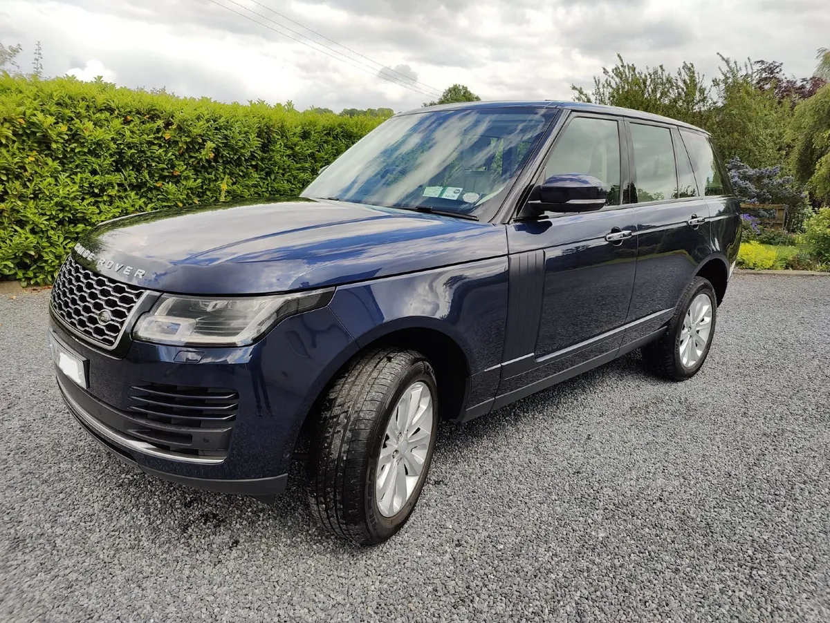 Land Rover Range Rover 2018 Vogue SE / LOW MILEAGE - Image 1