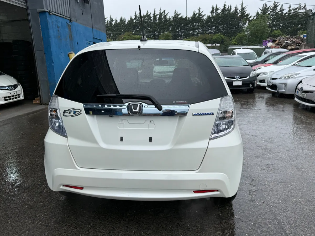 2013 Honda Fit Hybrid Automatic/Leather Spec/ - Image 5