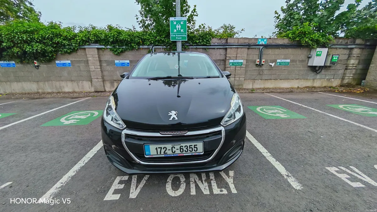 Peugeot 208 ACTIVE - Image 3