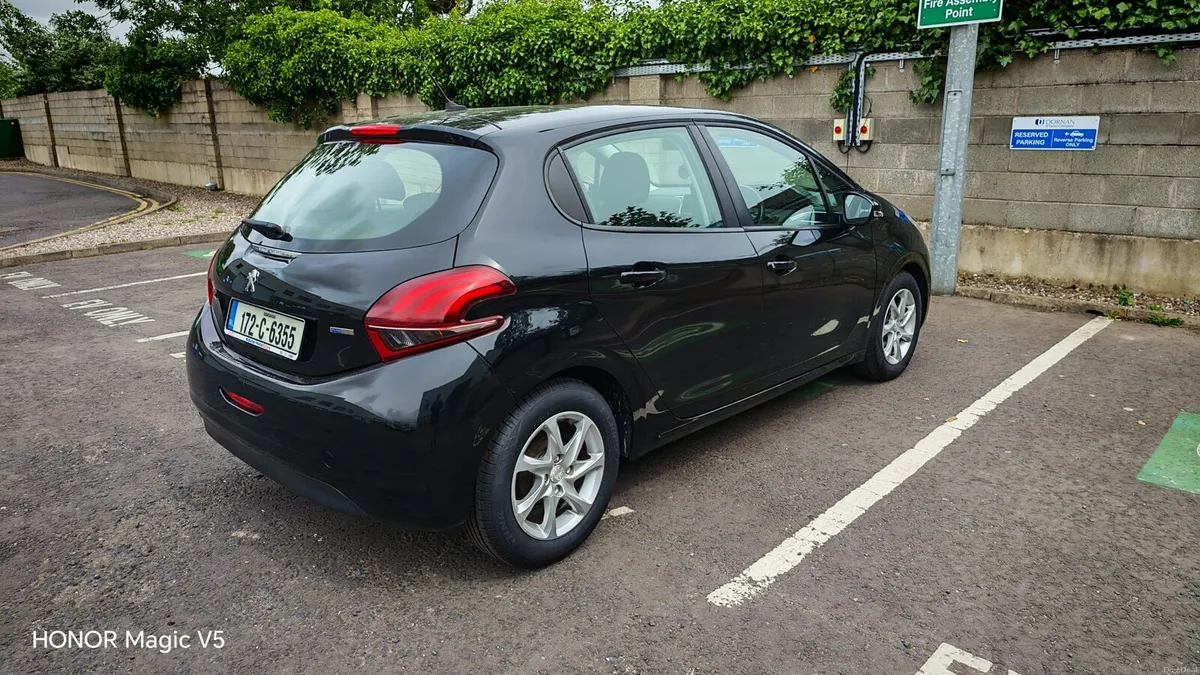 Peugeot 208 ACTIVE - Image 5
