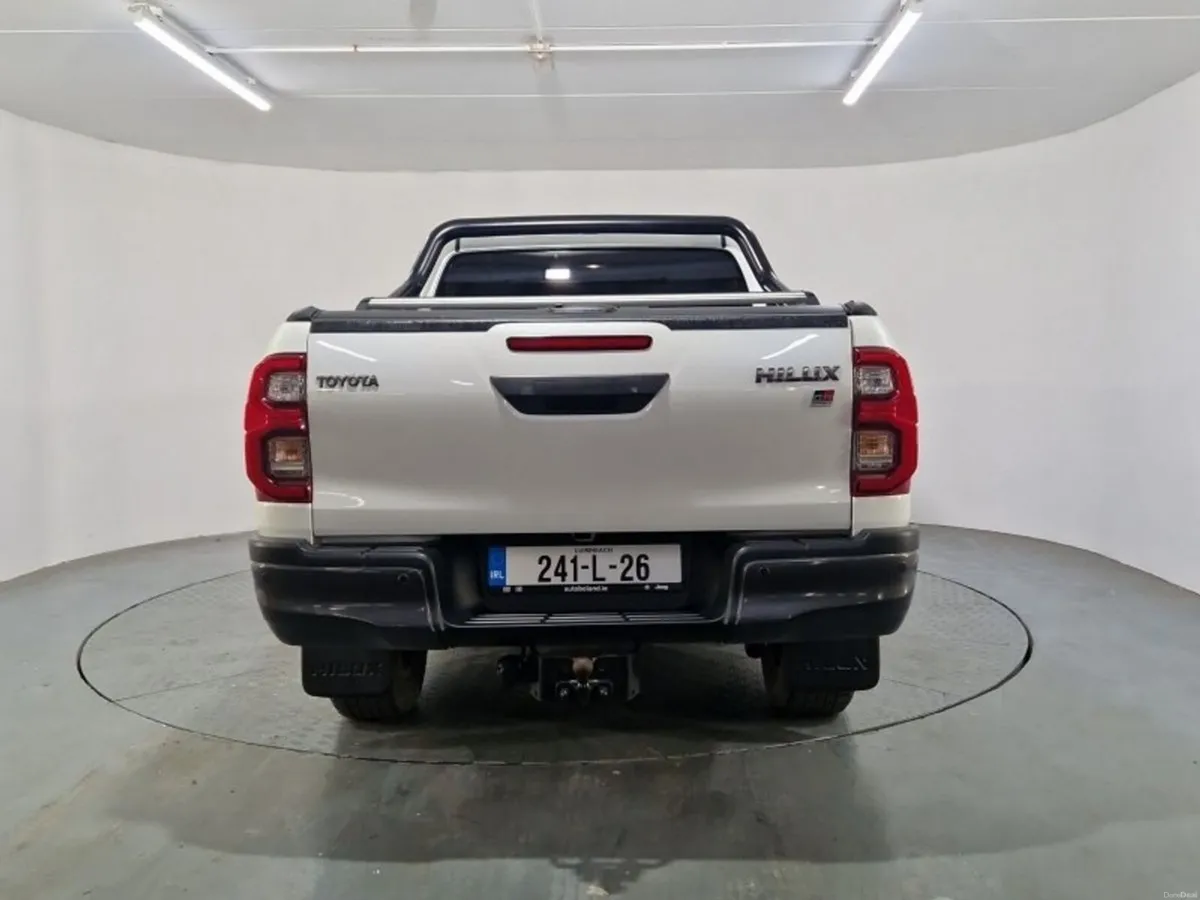 Toyota Hilux HILUX HILUX 2.8 GR SPORT 4DR A - Image 4
