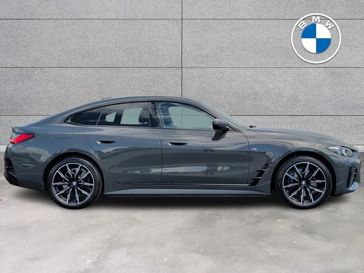 BMW i4 eDrive35 M Sport - Image 3