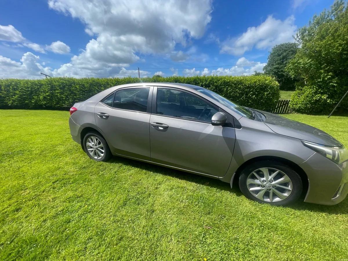 Car - Image 4