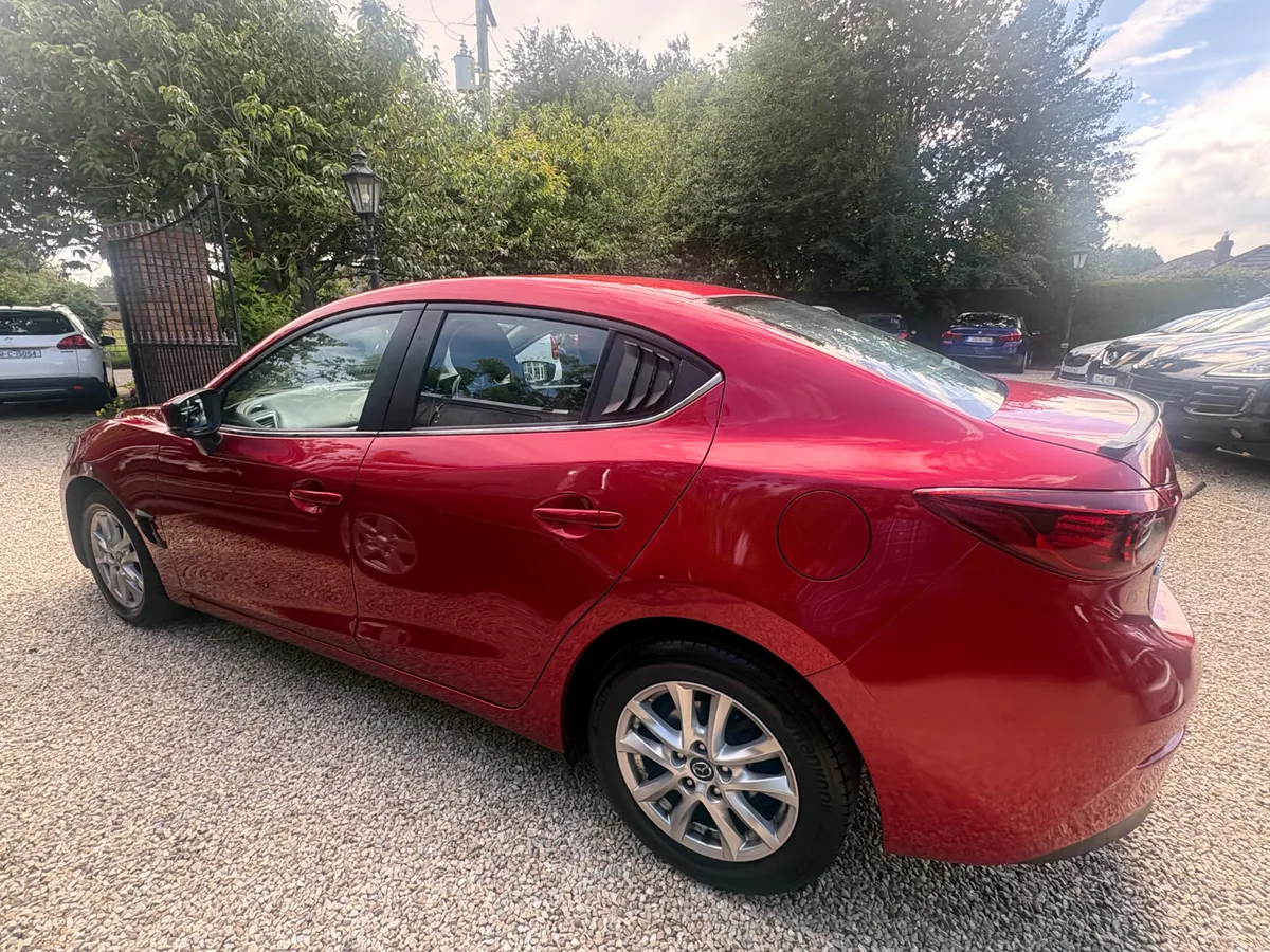 Mazda Mazda3 2017, “!EXECUITIVE “ 1.5 petrol - Image 4