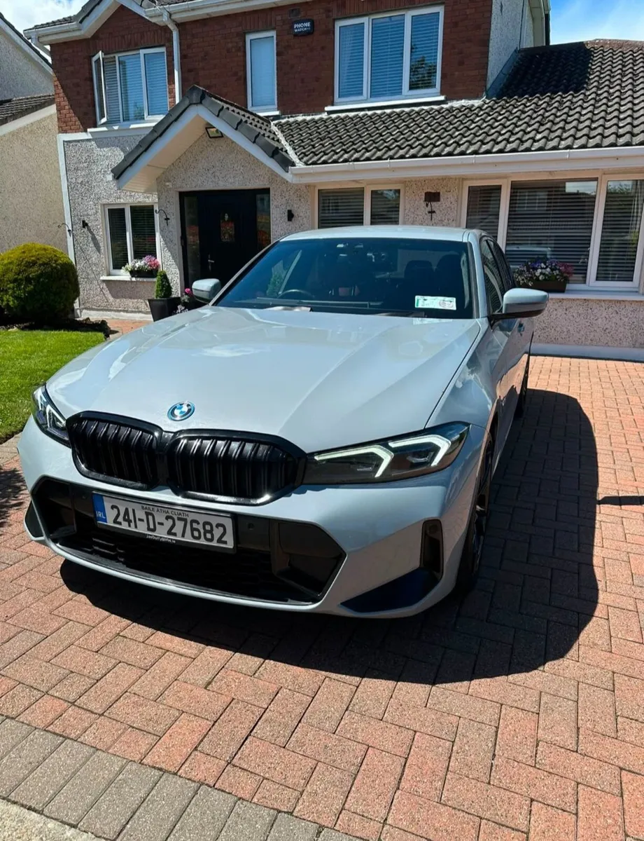 BMW 3-Series 330e M Sport Pro 4dr Auto - Image 2