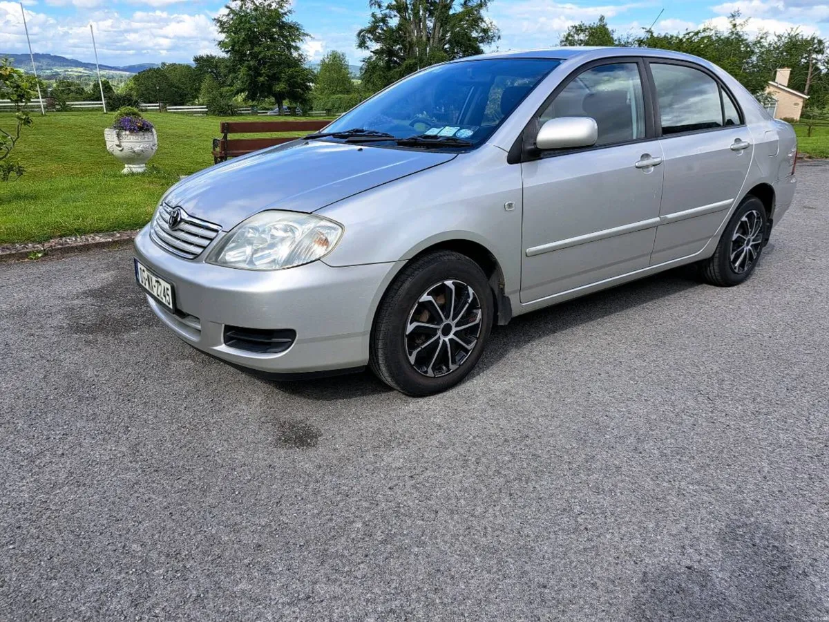 Toyota Corolla low mileage - Image 1