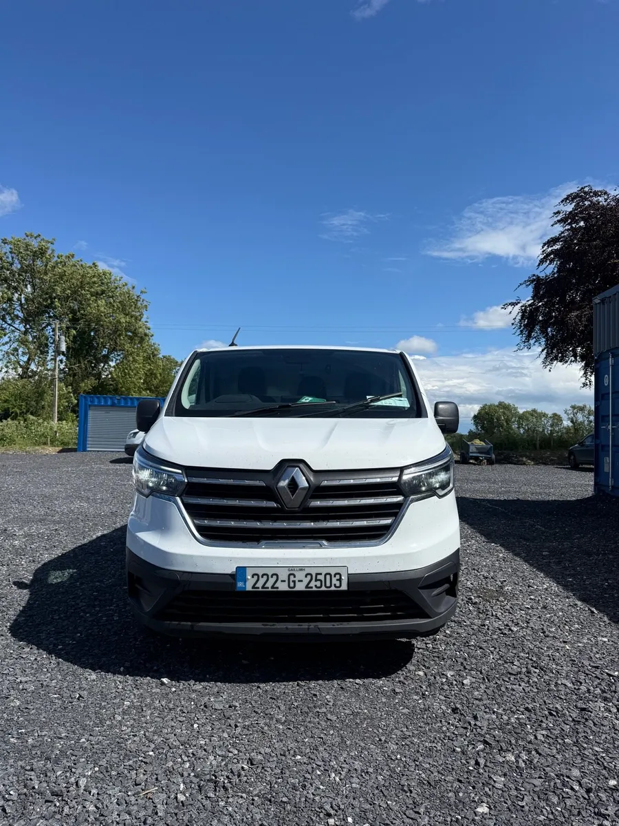 Renault traffic . Low mileage - Image 1