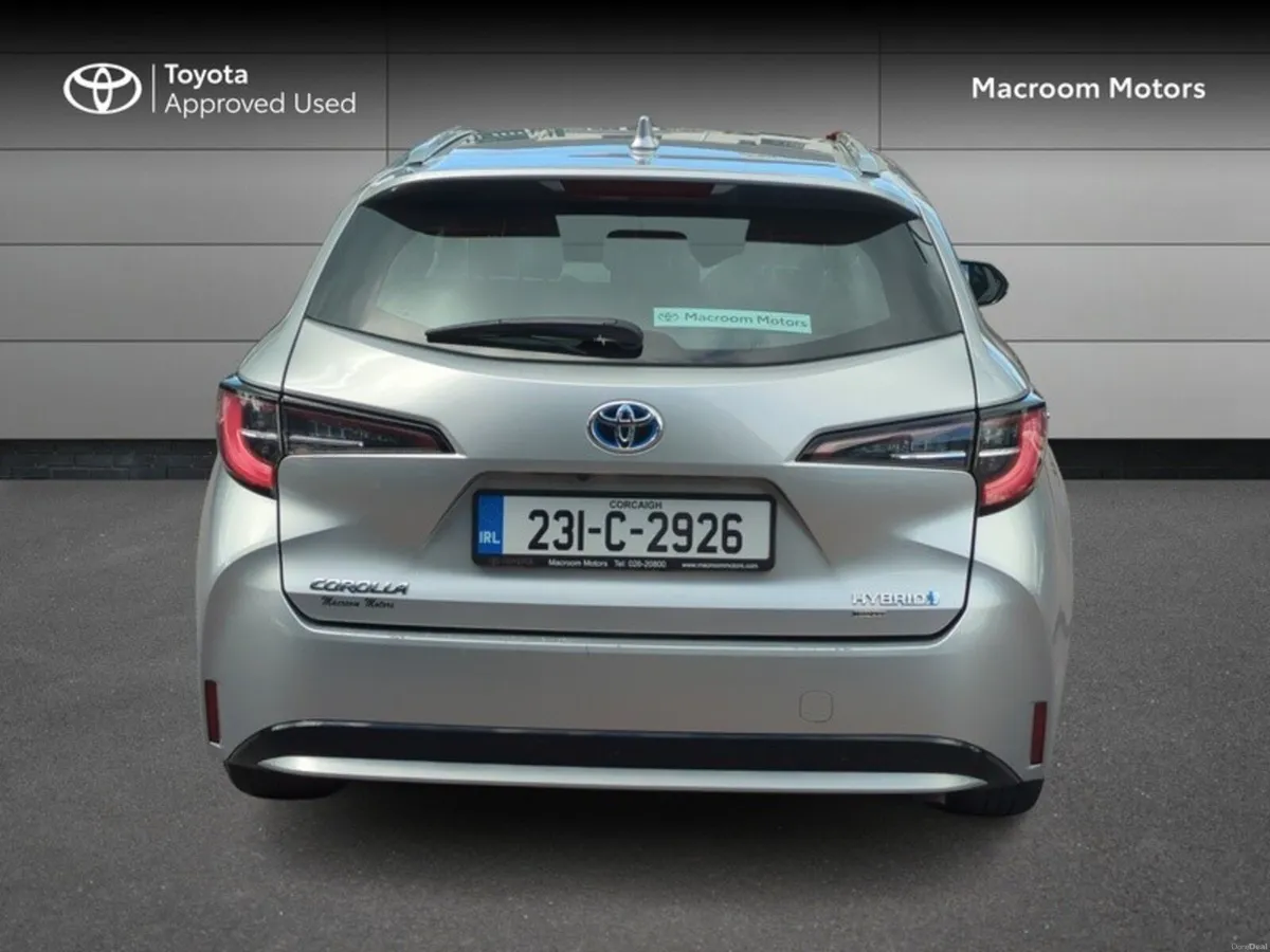 Toyota Corolla COROLLA HYBRID TOURING SPORT H/B - Image 4