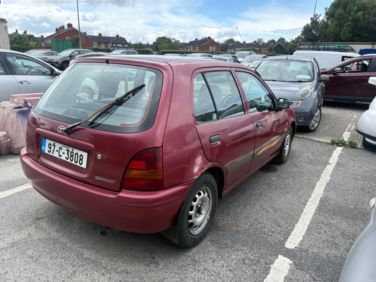 Toyota Starlet 1.3 - Image 2