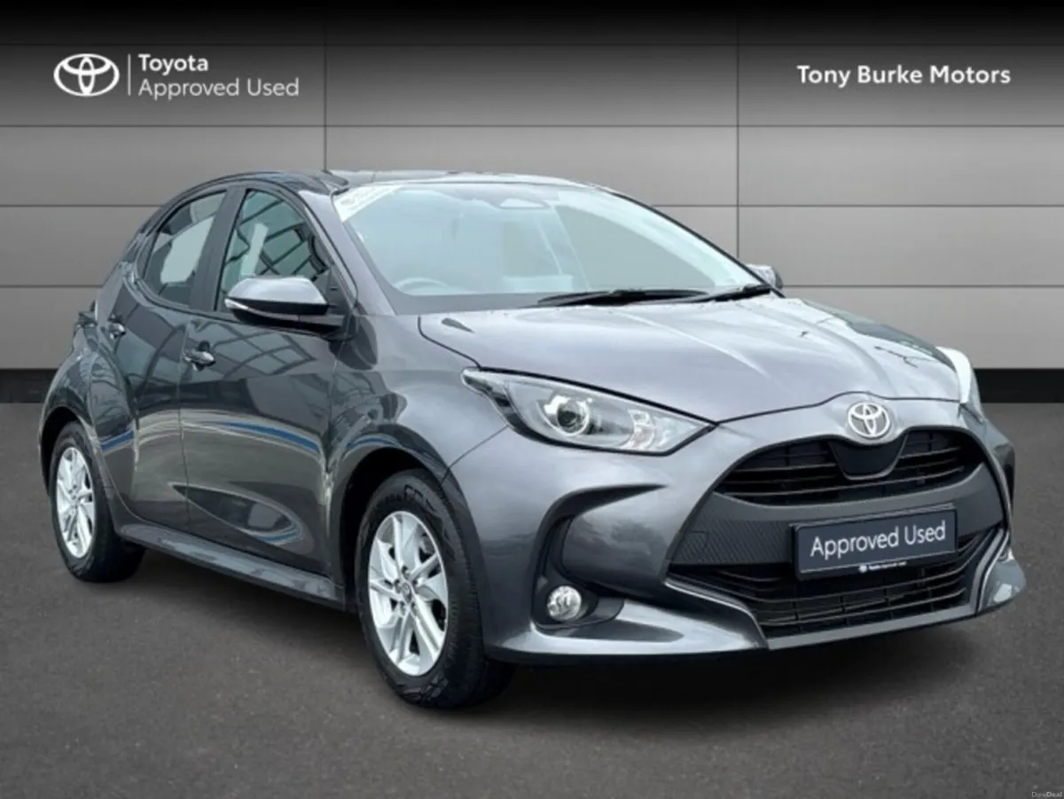 Toyota Yaris - Hybrid - New Generation - Luna Edit - Image 1