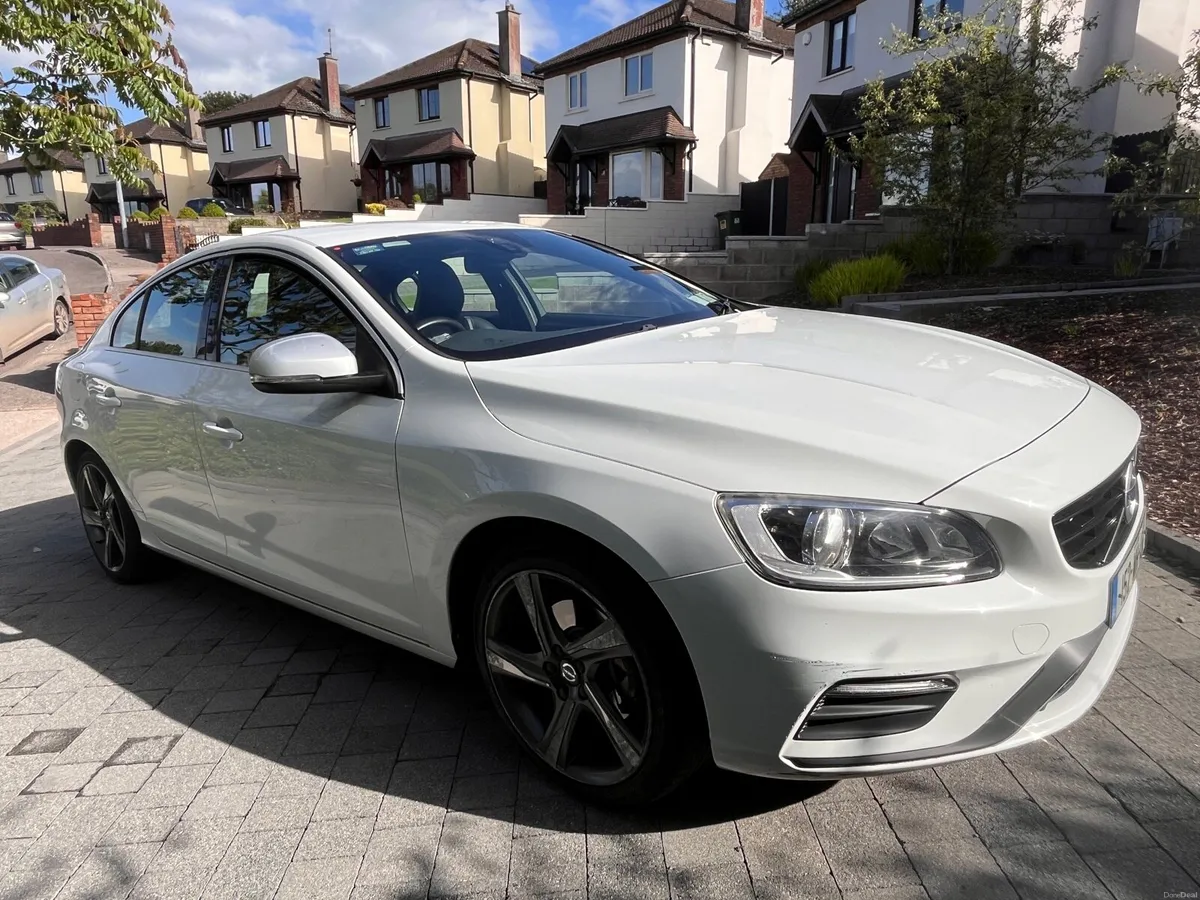 2015 Volvo S60 Sports Trim R-Design - Image 3