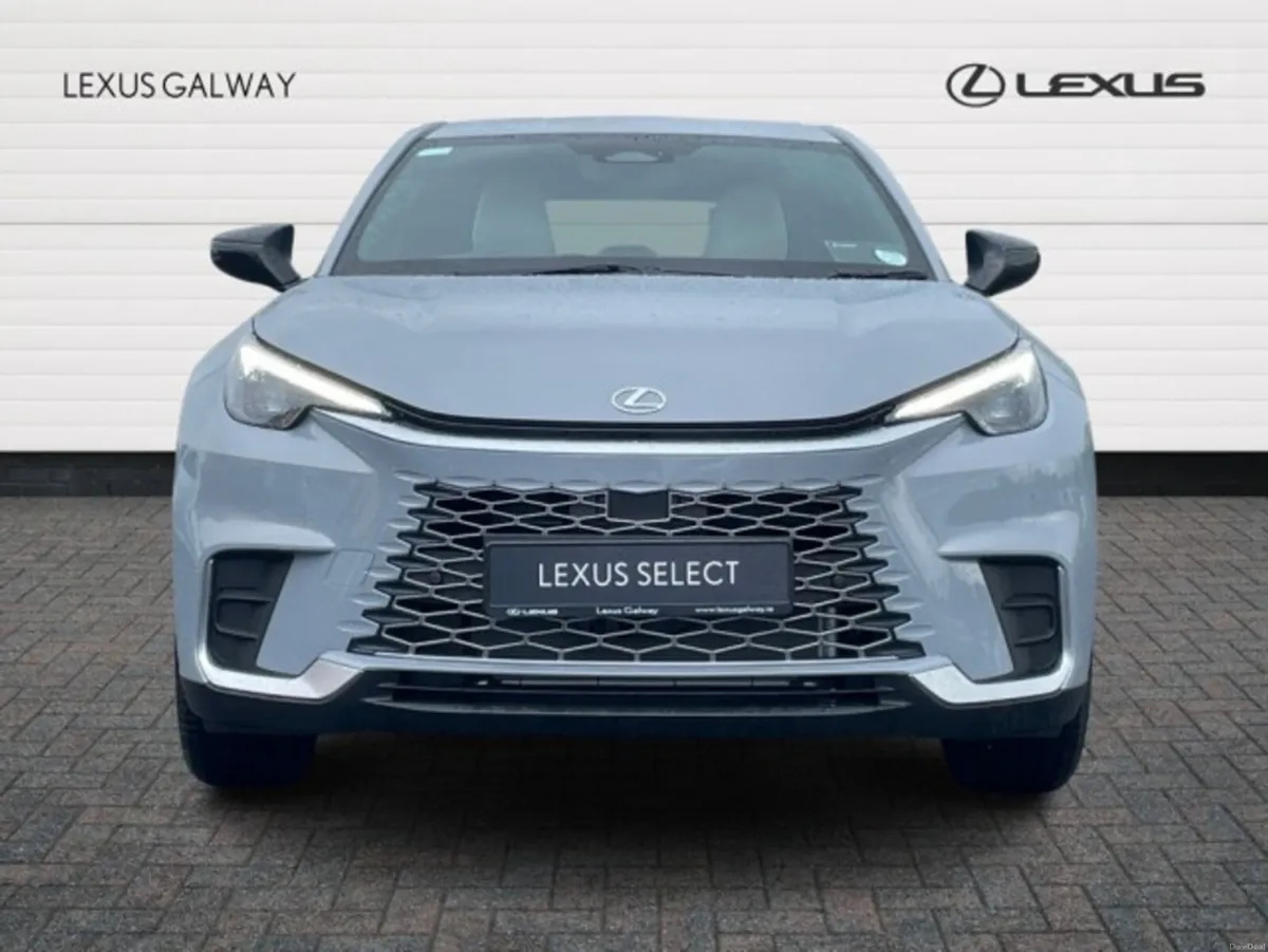 Lexus LBX 1.5H ELEGANT Hybrid SUV // Heated Mirror - Image 4