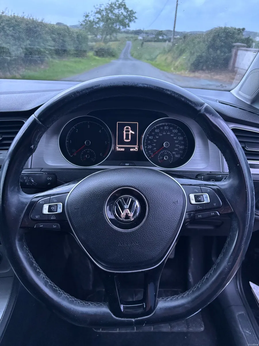 Volkswagen Golf - Image 6