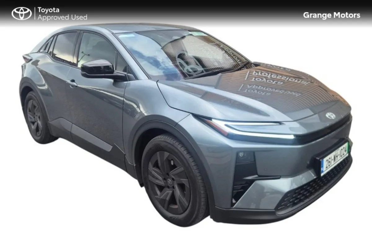 Toyota C-HR + SPORT FULL ELECTRIC**DEMO MODEL** - Image 1