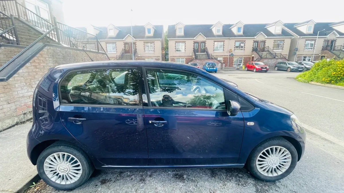 Volkswagen up! 2016 Blue - Image 2