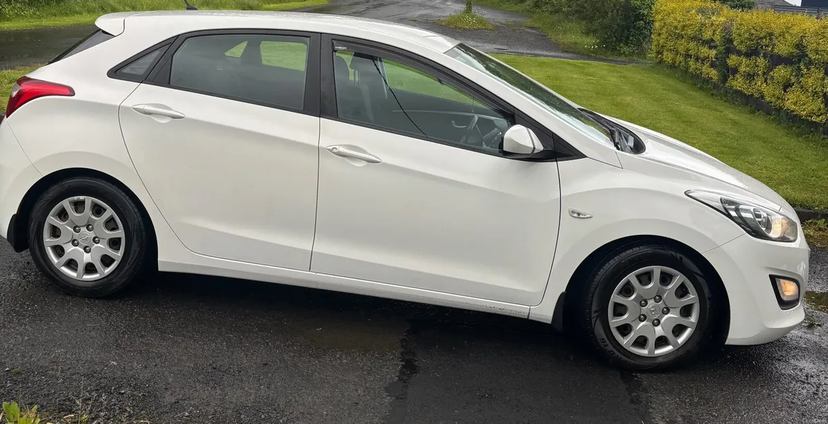 Hyundai i30 2014 CRDi - Image 2