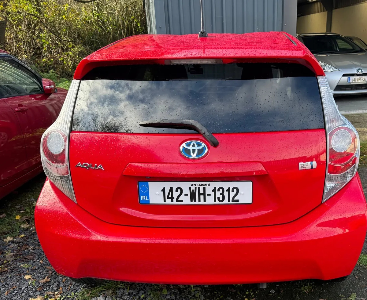 Toyota Aqua 2014/ automatic/ push start - Image 6