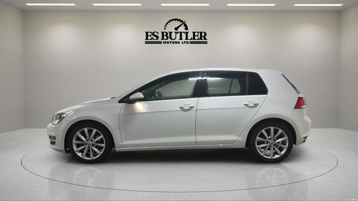 152 Vw Golf 1.6TDI HIGHLINE /LOW KM 1YEAR WARRANTY - Image 2
