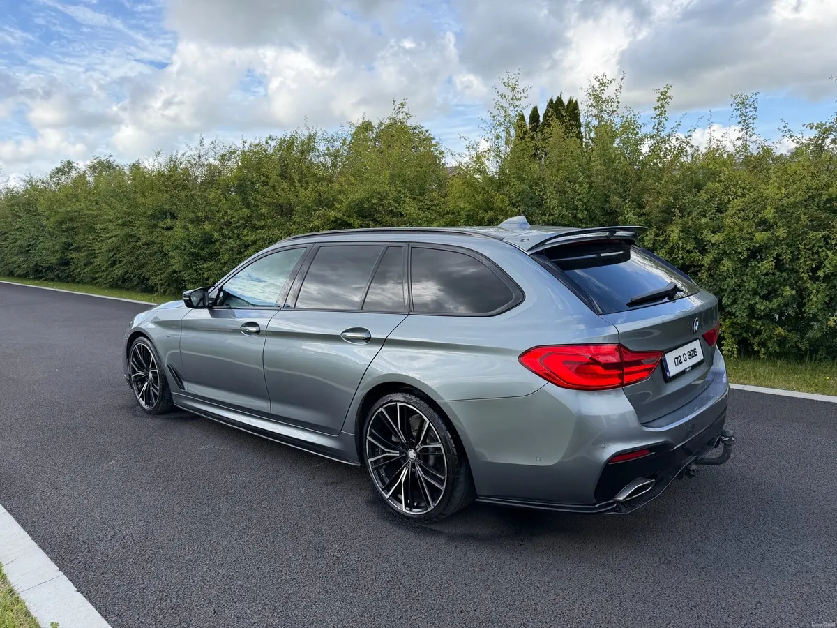 BMW 520d Touring 17 M-Sport M Performance - Image 3