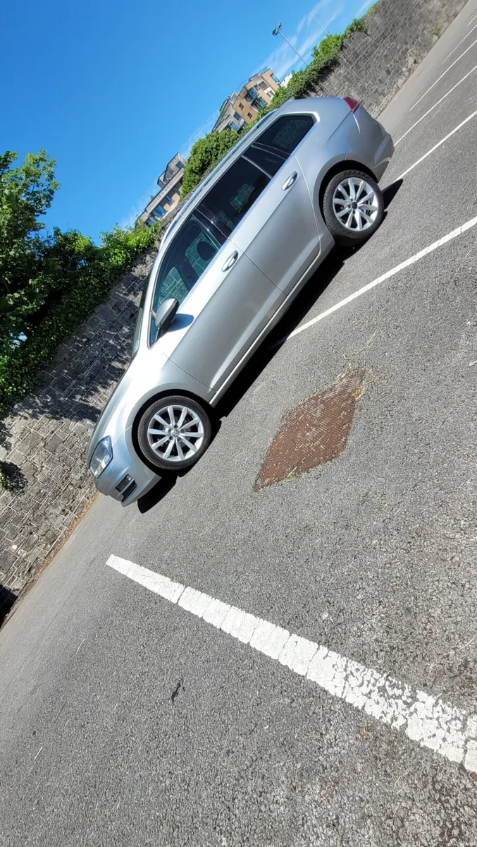 Volkswagen Golf Highline  AUTO 1.6 TDI, (81 kW), - Image 4