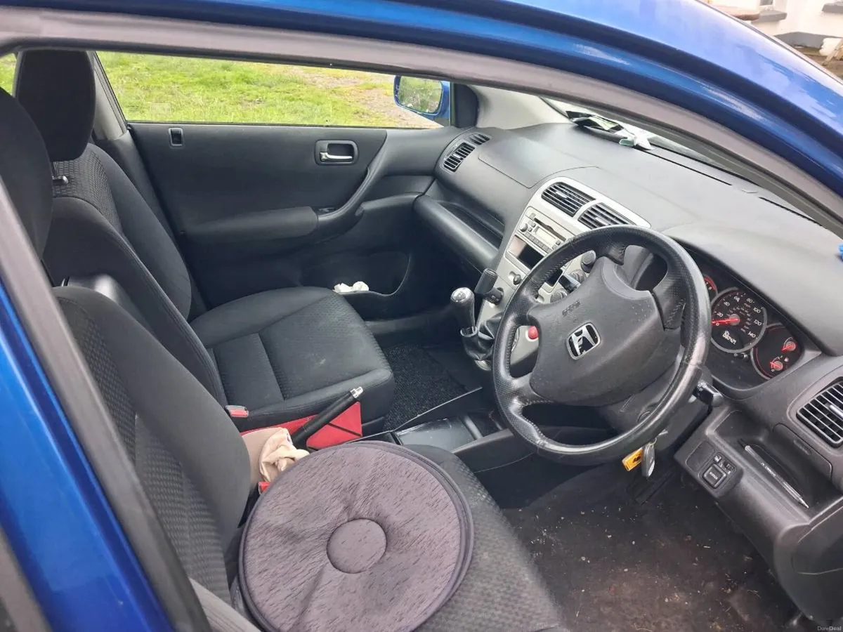 Honda civic - Image 3