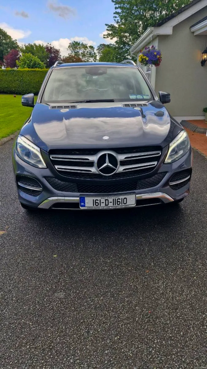 2016 Mercedes gle - Image 3