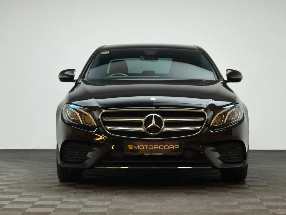 Mercedes-Benz E-Class E200D AMG LINE - Image 2