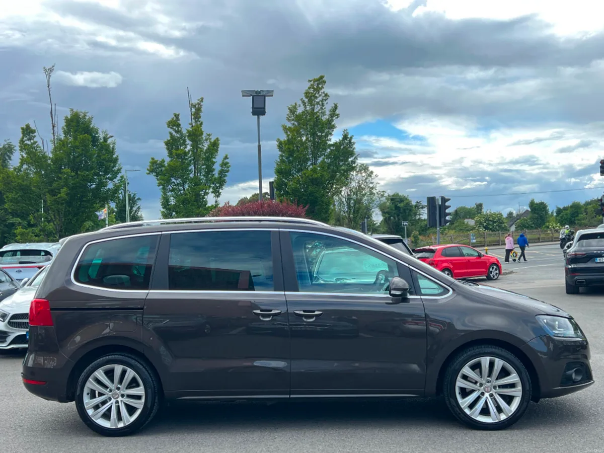 SEAT Alhambra 2.0TDI SE AUTO *HIGH SPEC & LOW KMS* - Image 4