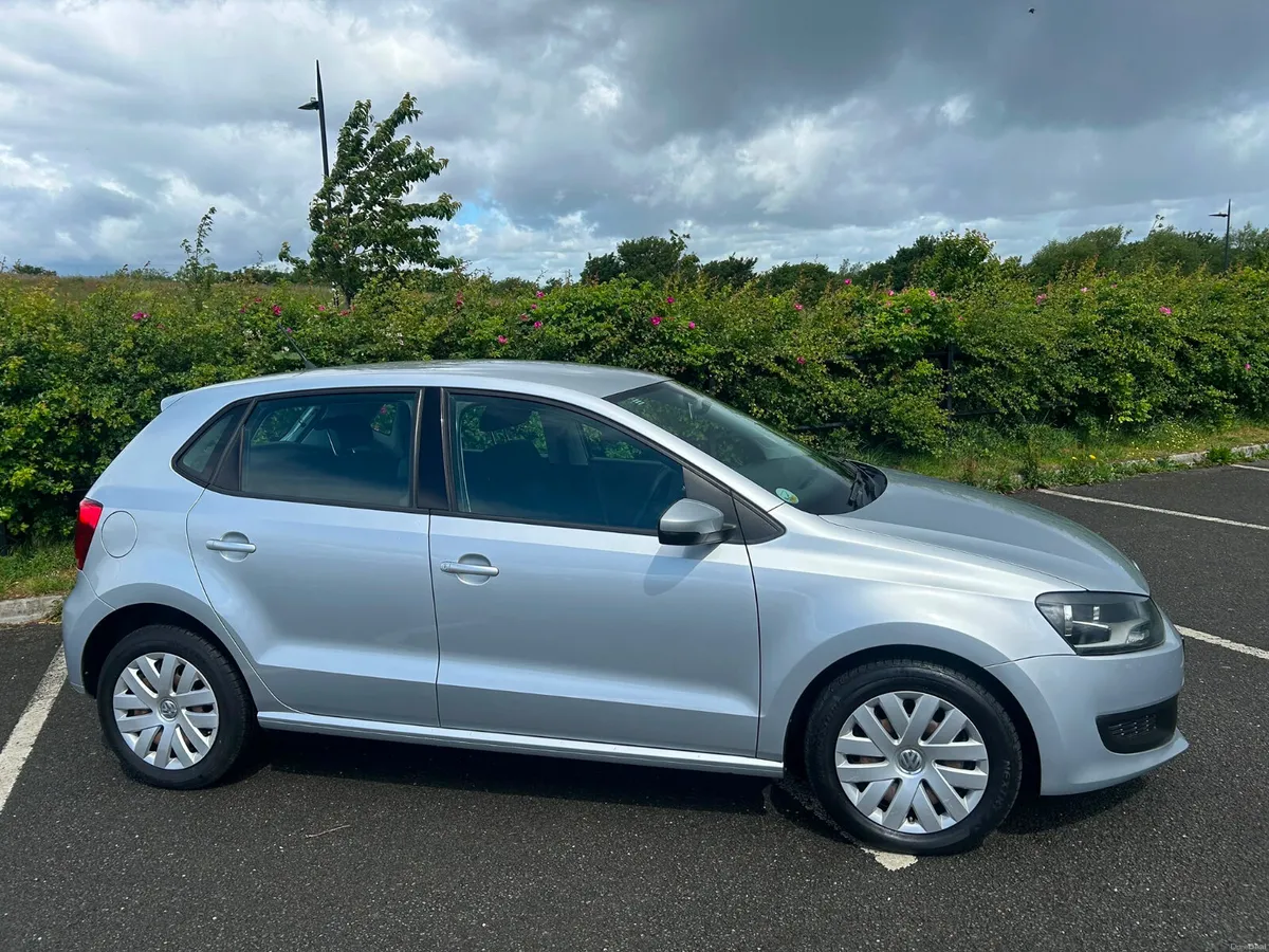 VOLKSWAGEN POLO 2012 AUTO 49 KMS - Image 4