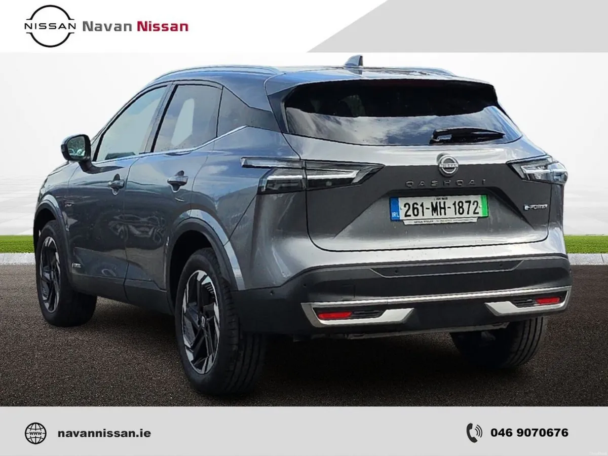 Nissan Qashqai SV PREMIUM *EX DEMO* - Image 6