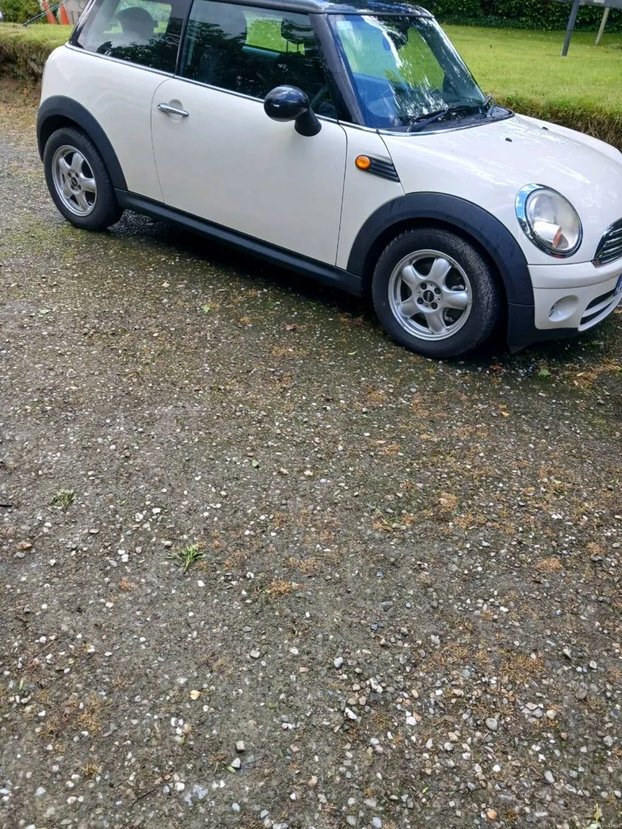 Car - Image 4