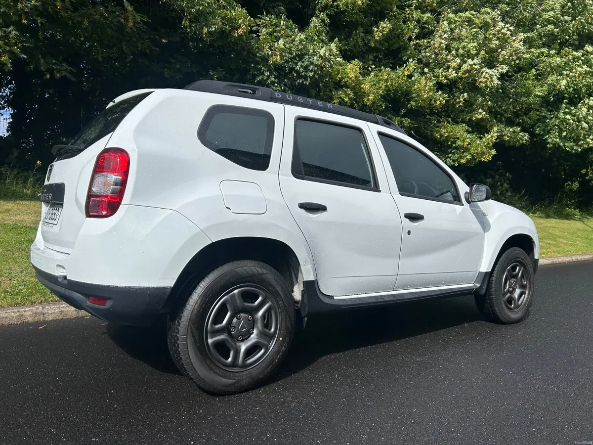 Dacia Duster 2018 ( NCT 07/28) - Image 2