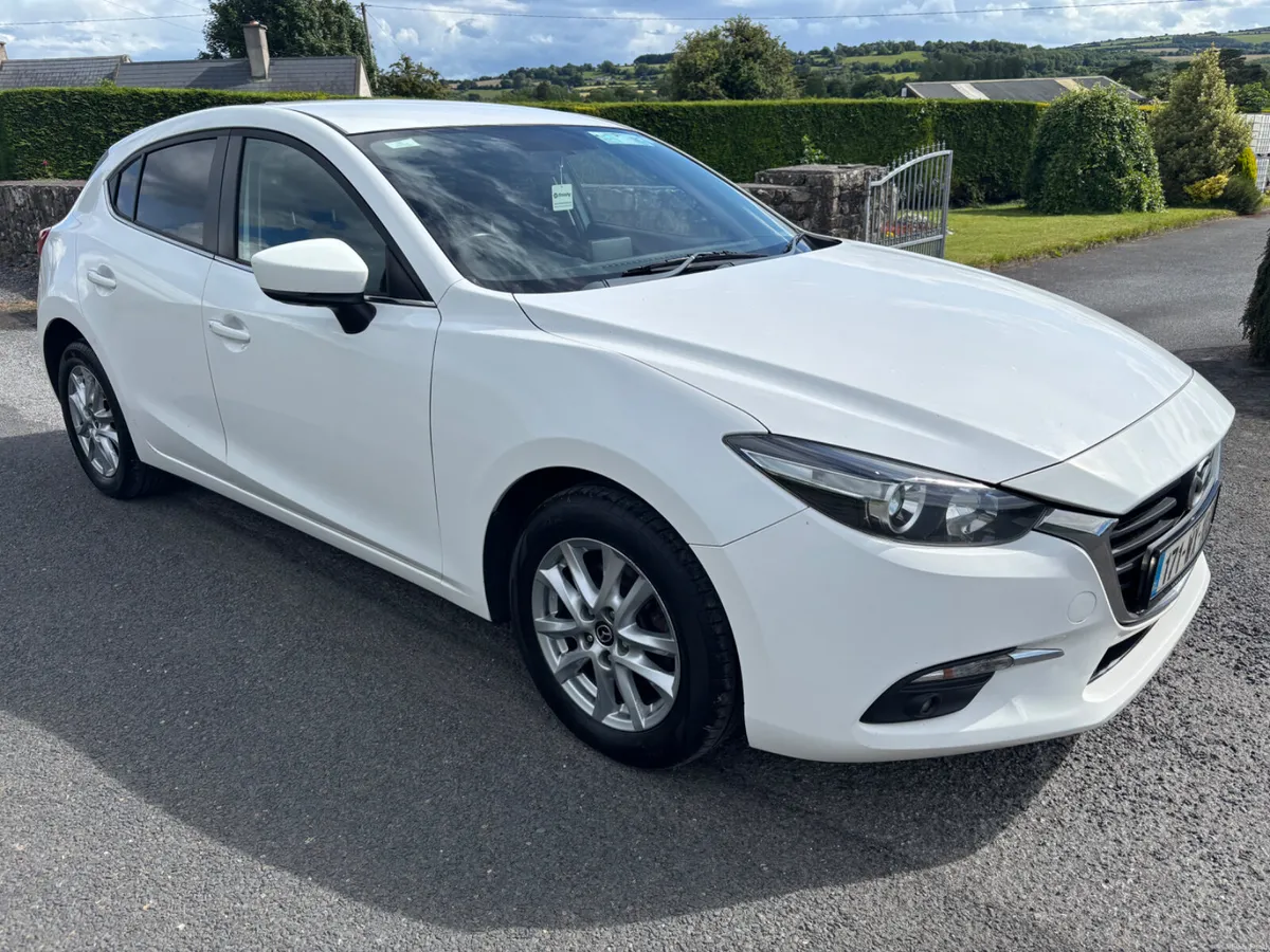 Mazda Mazda3 2017 1.5 executive - Image 1
