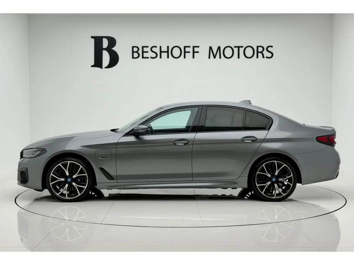 BMW 5-Series 530e M-SPORT PRO=HUGE SPEC//LOW MILES - Image 2