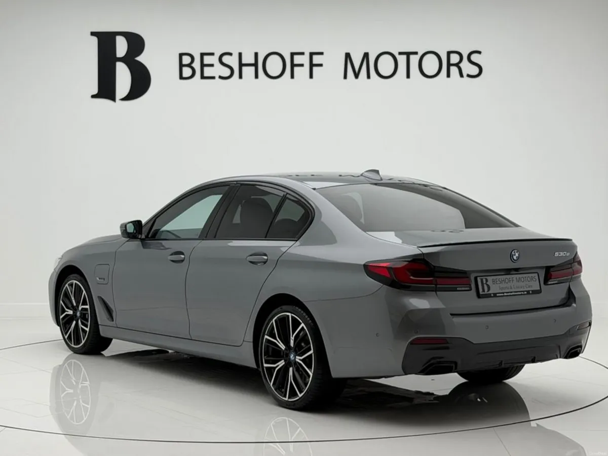 BMW 5-Series 530e M-SPORT PRO=HUGE SPEC//LOW MILES - Image 3