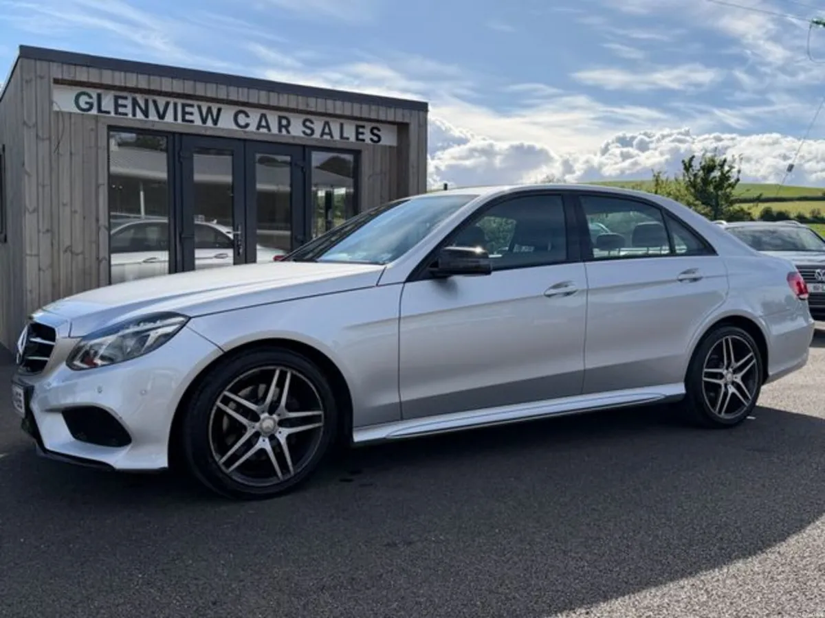 Mercedes-Benz E-Class E220 AMG Night Edition - Image 3
