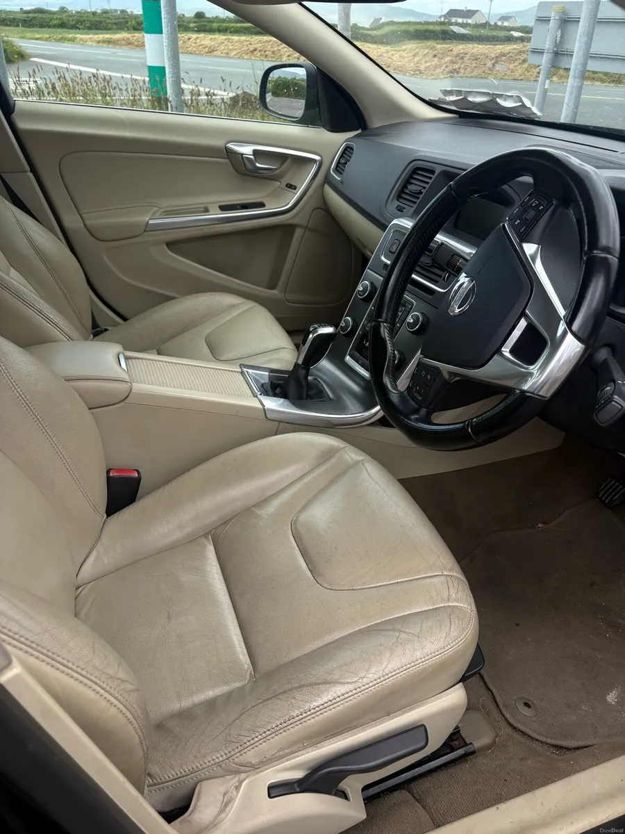 Volvo S60 Saloon - Image 4