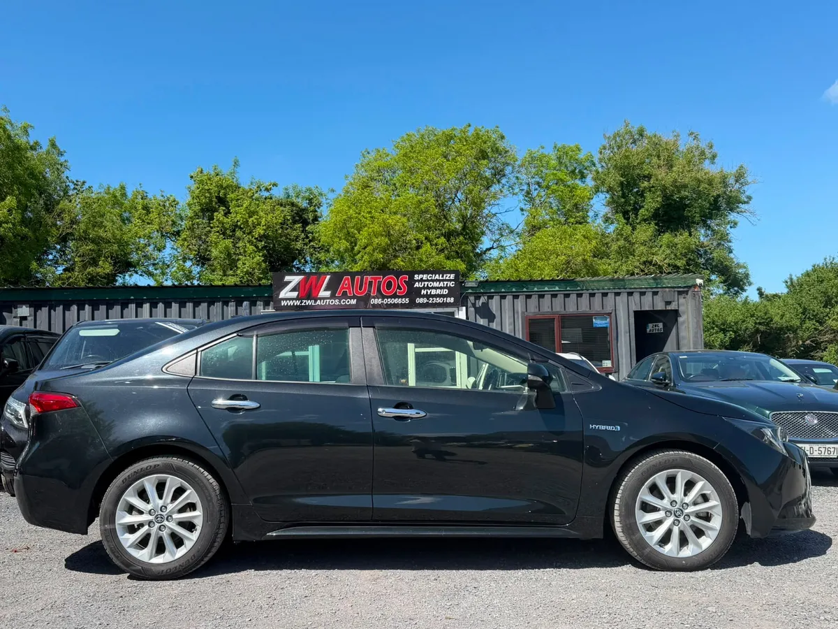 20 TOYOTA COROLLA 1.8 HYBRID - Image 4