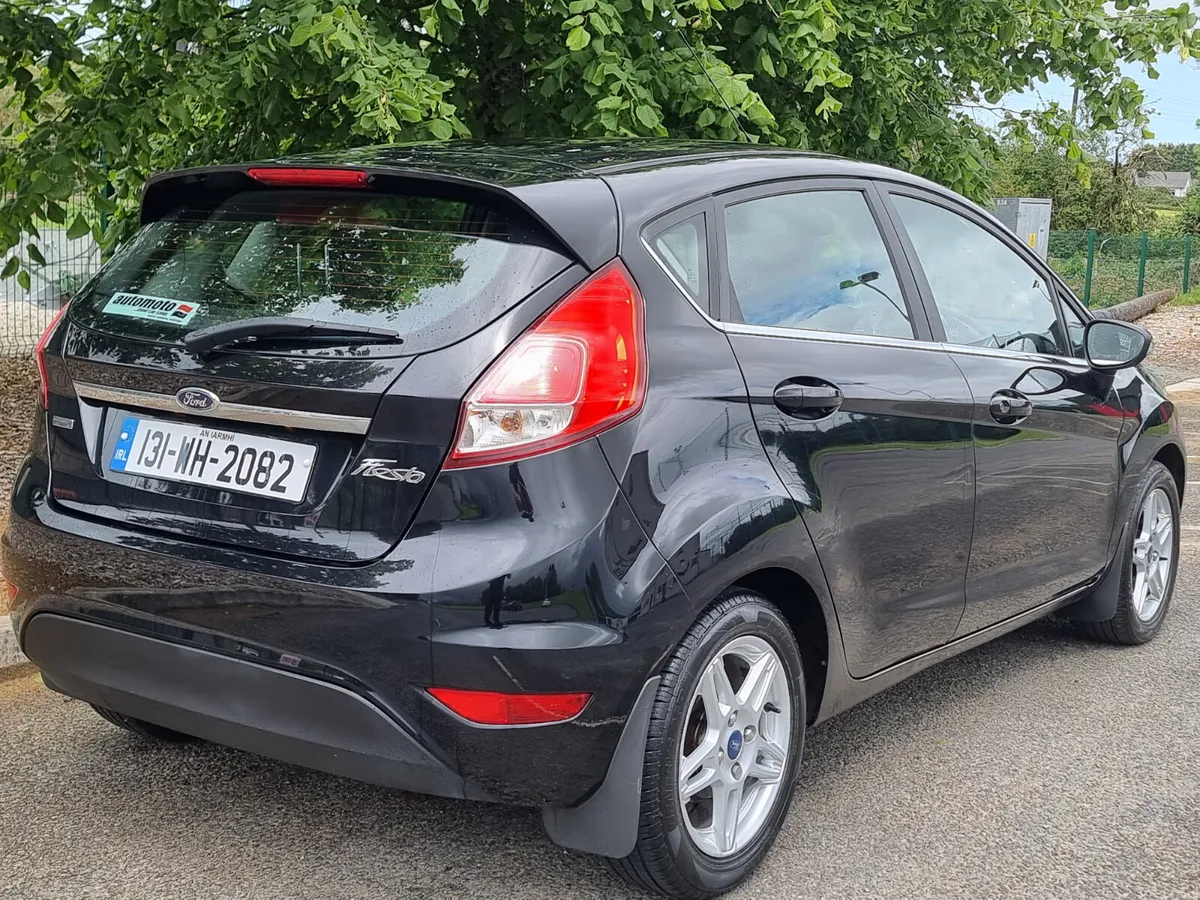 €5900 Ford Fiesta 2013 petrol 1.0L ⛽️ manual €5900 - Image 3