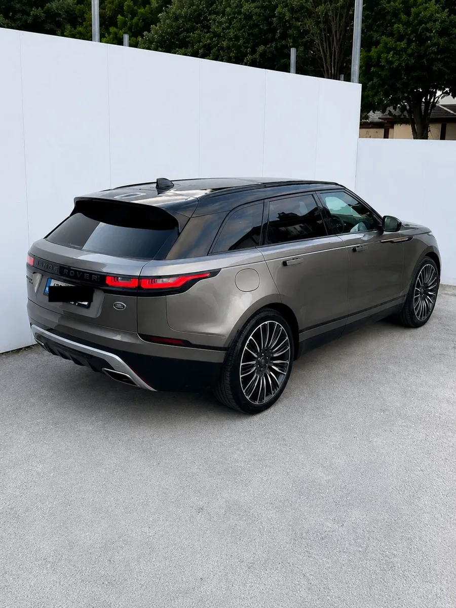 Range Rover Velar 3.0L V6 R-Dynamics (SD6) - Image 4