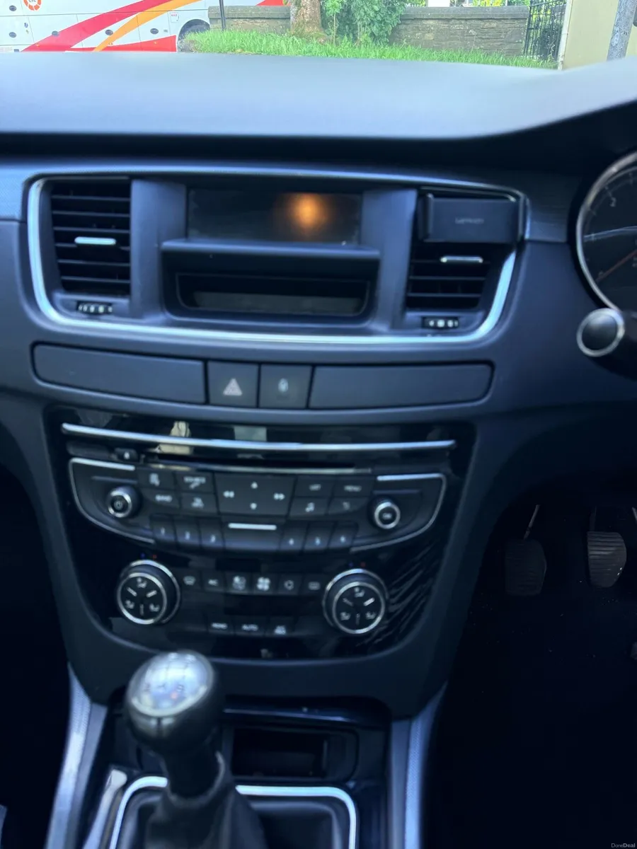 Peugeot508 2012 - Image 2