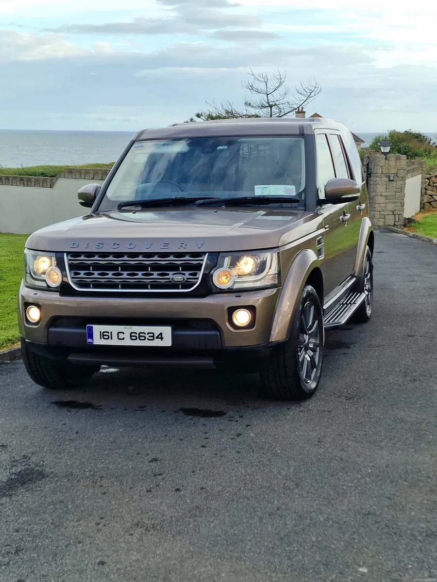 Land Rover Discovery 4 - Image 2