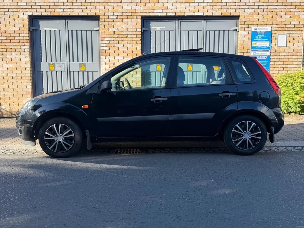 07 Fiesta | NCT till 02/27 | Sunroof & A/C - Image 2