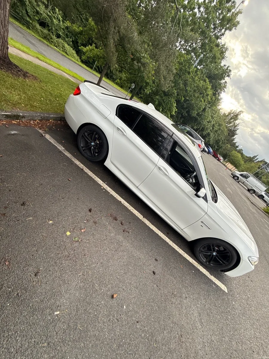 Car - Image 4